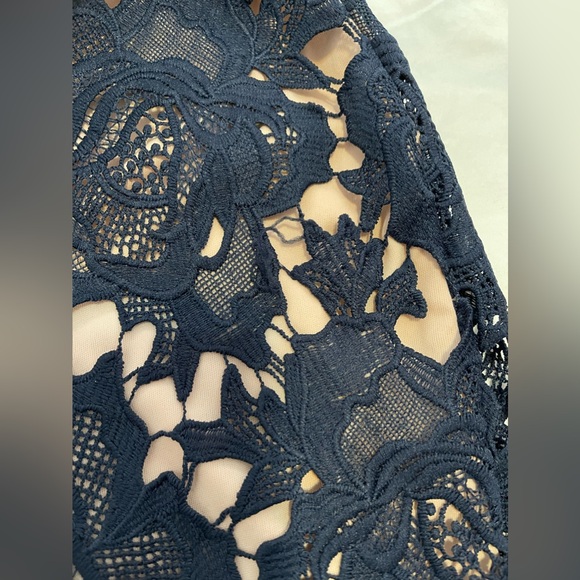 CALVIN TRAN Luxe Love Navy Lace Midi Dress Size L - Picture 5 of 5